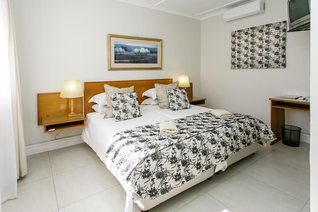 Wagon Wheel Country Lodge Beaufort West Exteriér fotografie